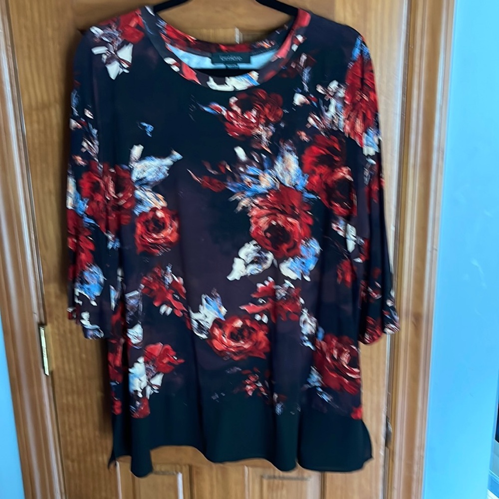 Floral top